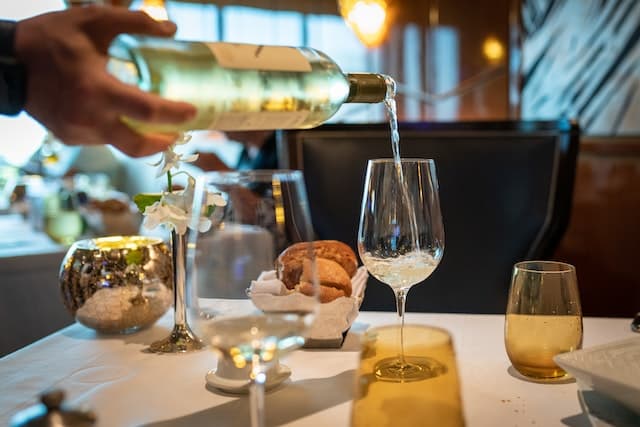 How Mastering Sommelier Training Elevates Your Wine Selection